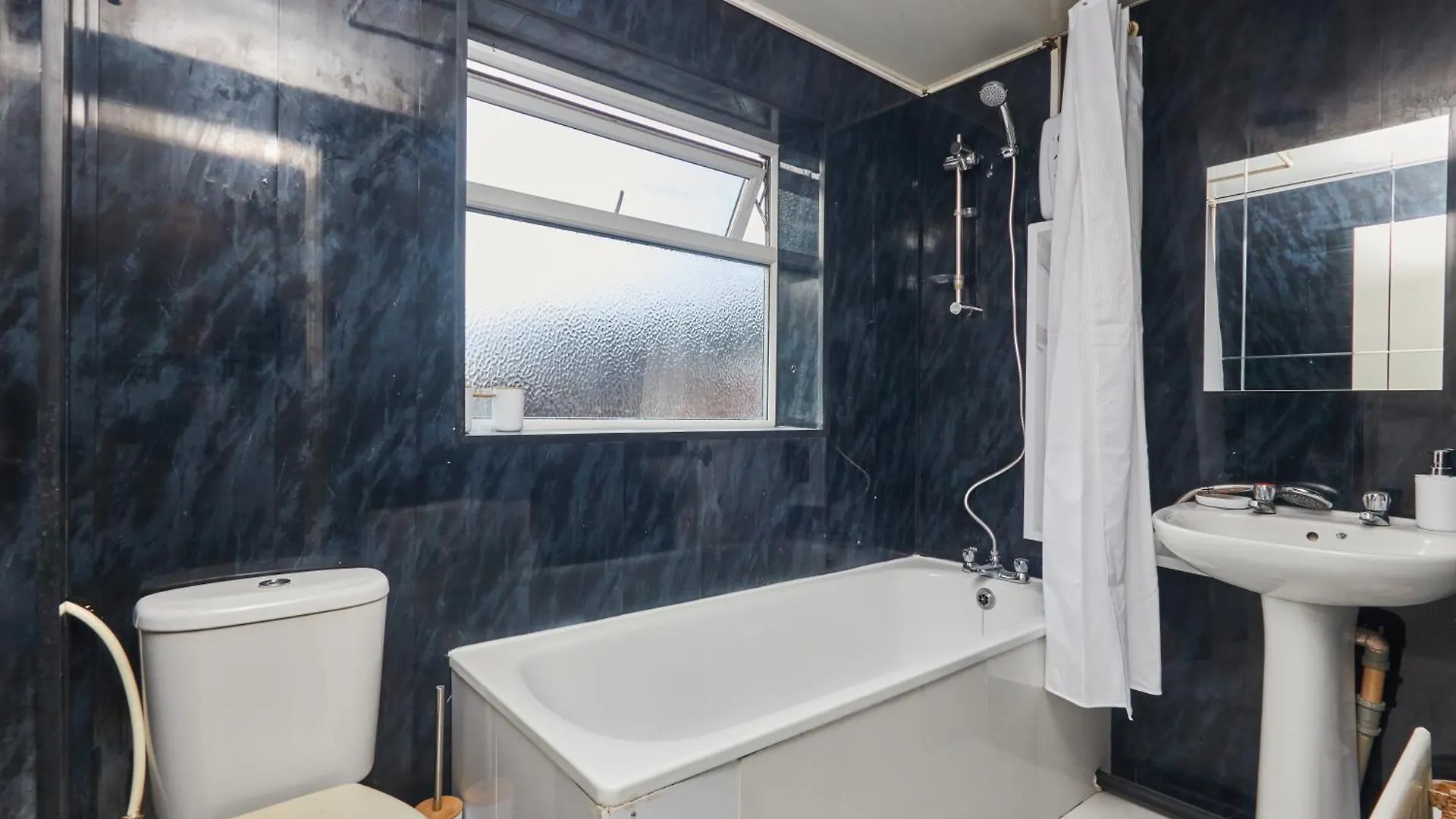アパート Large Flat Close To The City Centre - Sleeps 12 ニューカッスル・アポン・タイン